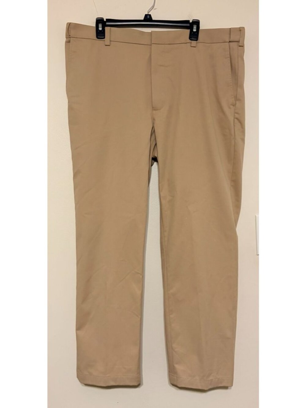Men's Beige Tan Orvis Flat Front Chino Slacks 40 Waist 40x29